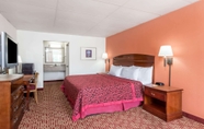 Bedroom 5 Days Inn by Wyndham Fredericksburg North