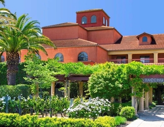 Exterior 2 DoubleTree by Hilton Sonoma - Wine Country