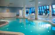 Swimming Pool 6 Embassy Suites by Hilton Portland Washington Square
