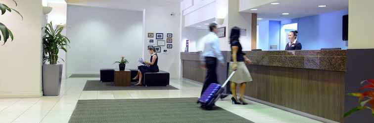 Lobby Grosvenor Hotel Adelaide