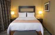 Phòng ngủ 4 The Roehampton Hotel