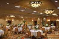 Functional Hall Anaheim Majestic Garden Hotel