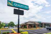 Exterior Quality Inn Manassas