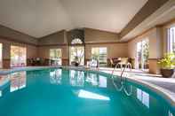 Swimming Pool Best Western Plus Inn at Valley View