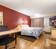 Kamar Tidur 5 Red Roof Inn Rockford East – Casino District