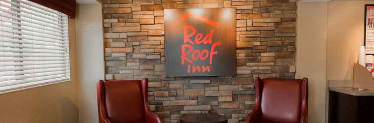 Lobi Red Roof Inn Rockford East – Casino District