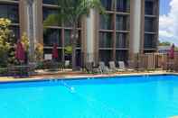 Swimming Pool Ramada by Wyndham Metairie New Orleans Airport