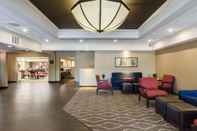 Lobi Comfort Inn Randolph - Boston