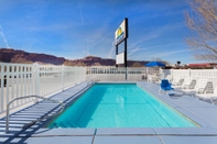 Swimming Pool Days Inn by Wyndham Moab