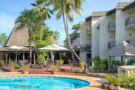 Swimming Pool Mercure Nadi