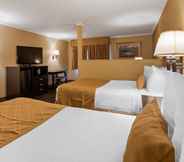 Bedroom 3 Best Western Inn & Suites