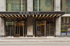외관 Row NYC