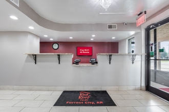 Lobby 4 Red Roof Inn Forrest City