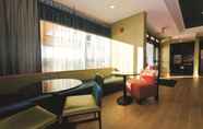 Lobi 7 La Quinta Inn & Suites by Wyndham Richmond-Midlothian