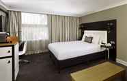 Bedroom 4 DoubleTree by Hilton London - Ealing Hotel