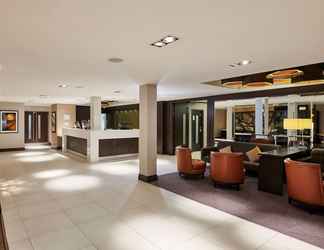 Lobby 2 DoubleTree by Hilton London - Ealing Hotel