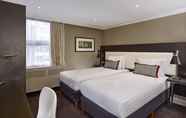 Bedroom 3 DoubleTree by Hilton London - Ealing Hotel