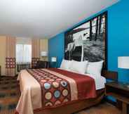 Bilik Tidur 3 Super 8 by Wyndham Rochester Mayo Clinic Area