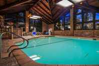 Swimming Pool Best Western Plus Yosemite Gateway Inn