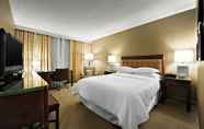 Kamar Tidur 7 Sheraton Cavalier Saskatoon Hotel