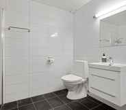 Toilet Kamar 6 Frogner House - Sirkus Renaa