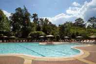 Swimming Pool Omni Shoreham Hotel