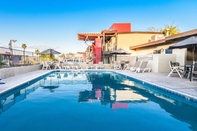 Swimming Pool Best Western Desert Villa Inn