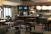 Bar, Cafe and Lounge Courtyard by Marriott Tarrytown Westchester County