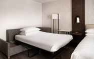 Kamar Tidur 7 Marriott Riverside at the Convention Center