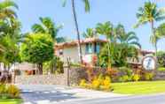 Exterior 2 Days Inn by Wyndham Maui Oceanfront