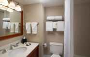 In-room Bathroom 6 Sheraton Suites Fort Lauderdale at Cypress Creek