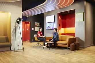 Lobby 4 ibis Styles Paris Massena Olympiades