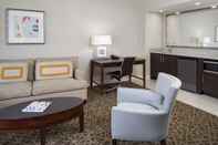 Common Space Hyatt Regency Suites Atlanta Northwest