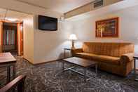 Common Space Best Western West Towne Suites