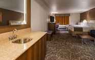 Bedroom 5 Best Western West Towne Suites