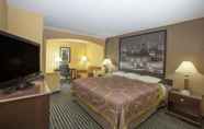 Bedroom 3 Quality Inn Merriam Kansas City