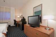 Bedroom SureStay Plus Hotel by Best Western Minot