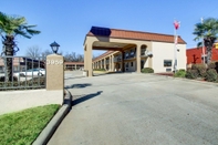 Exterior Econo Lodge Vicksburg