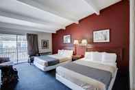 Bedroom Red Carpet Inn