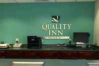 Functional Hall Quality Inn Little Creek