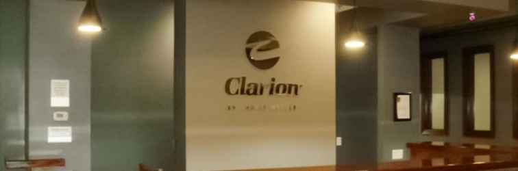 Lobi Clarion Inn