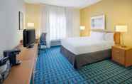 Kamar Tidur 7 Fairfield Inn and Suites by Marriott Indianapolis Airport