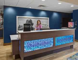 Lobby 2 Hampton Inn & Suites Syracuse North Airport Area