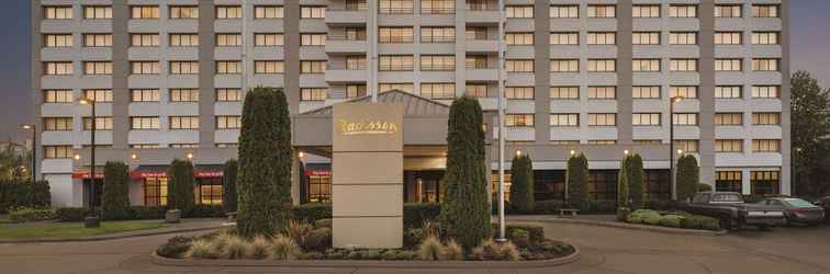 Exterior Radisson Hotel Seattle Airport