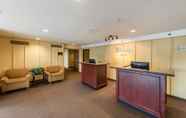 Lobi 5 Rodeway Inn & Suites Portland - Jantzen Beach