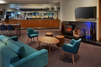 Bar, Cafe and Lounge DoubleTree by Hilton Manchester Airport