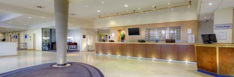 Lobi DoubleTree by Hilton Manchester Airport