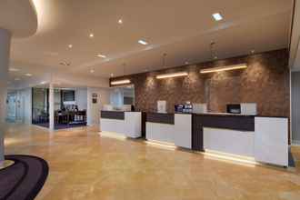 Lobi 4 DoubleTree by Hilton Manchester Airport