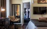 Phòng ngủ 3 Lydmar Hotel
