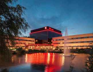 Bangunan 2 Hotel ibis Schiphol Amsterdam Airport